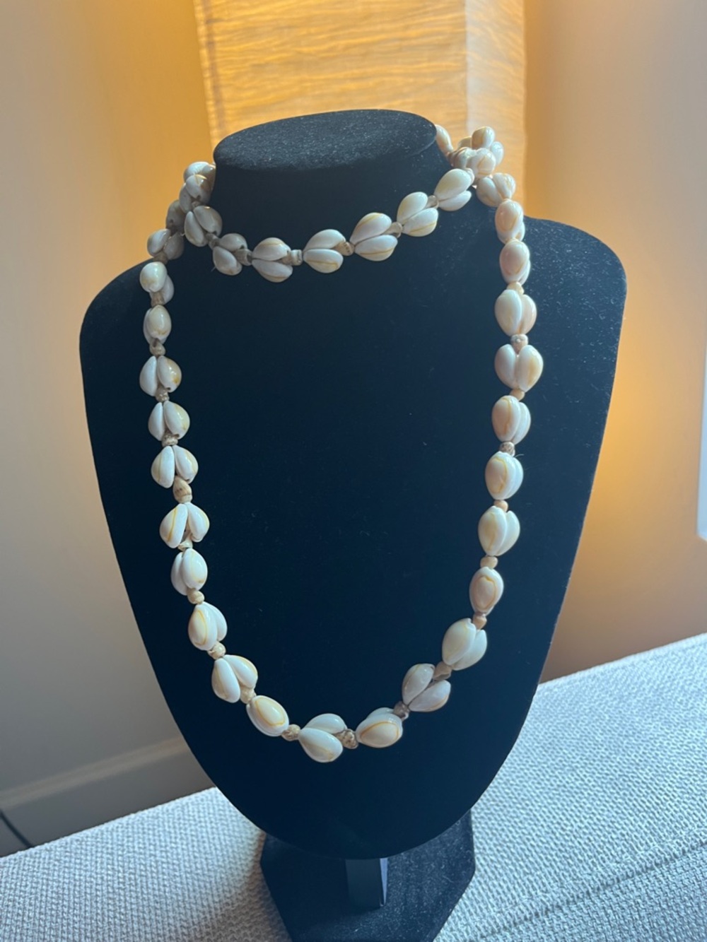 Vintage Natural Cowrie Shell Necklace in Cream